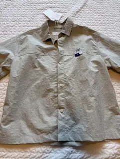 未使用　新品　ZARA 半袖シャツ 8-9歳 134cm ナイロン素材