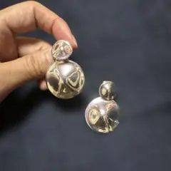 NothingAndOthers シルバー 球体デザイン ピアスのサムネイル