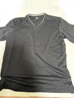 ユニクロ 黒 Vネック 長袖 Tシャツ L size