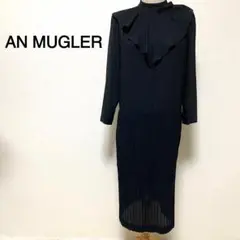 AN MUGLER ブラックカラー プリーツスカート ワンピース