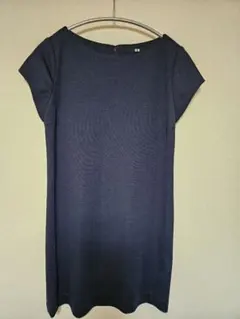 ユニクロ ポンチ素材 ネイビー ミニ丈ワンピース