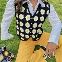 最終価格　クロシェ編み　透かし編み　鍵編み　ニットベスト　フラワーモチーフ