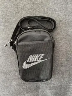 NIKE ナイキ ショルダーバッグ ミニバッグ ブラック