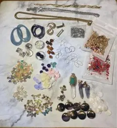 Item thumbnail for item 78855fd8-ef70-4ec3-959a-168853ebe78f