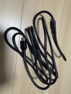 テレビをつなぐ線　HDMI？