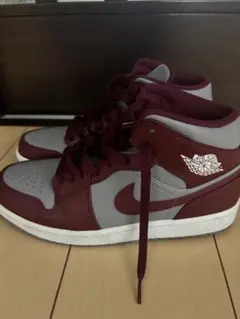 NIKE AIR JORDAN 1 MID ボルドー グレー