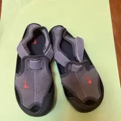 17 18 ナイキ　サンダル　ウォーターシューズ　水陸両用