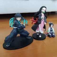 鬼滅の刃 フィギュア 3体セット - メルカリ