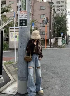 ダメージ加工 ライトブルーデニムジーンズ