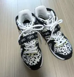 ryka ライカ　シューズ　ZUMBA　22.5cm