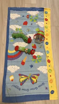 はらぺこあおむし 身長バスタオルおもちゃスケーターマグ