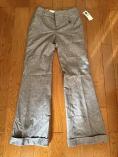 ★新品未使用 GAP グレー フレアパンツ 定価10500円