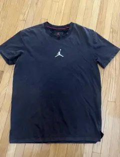 Jordan DRI-FIT ブラックTシャツ