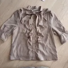 evelyn♡フリルブラウスのサムネイル