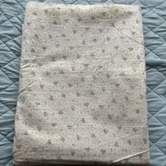 立体加工　小花柄 生地 ハギレ ハンドメイド