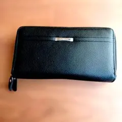 ブラックレザー長財布