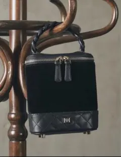 Darich ダーリッチ Dモチーフバニティバッグ BLK - メルカリ