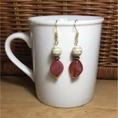 ピアス❤︎アクリルビーズとアンティークビーズ   No.97