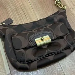 COACH　シグネチャー柄　ブラウン　ショルダーバッグ