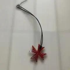ラメ入り赤星形ペンダントネックレス