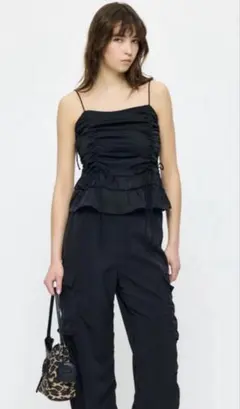 新品未使用タグ付き☆MOUSSY SATIN GATHER キャミ - メルカリ