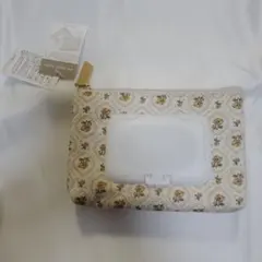 ☆新品、タグ付き☆ アフタヌーンティー　ウェットティッシュポーチ 花柄のサムネイル