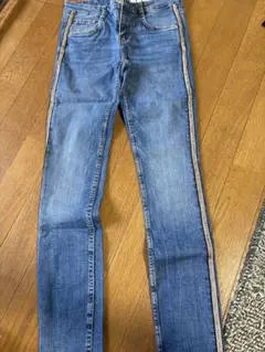 ZARAサイドストライプ スリムフィットデニムパンツ