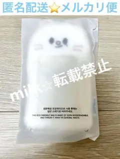 Item thumbnail for item 20b29c16-5f41-4a60-8201-e73c84c67d81