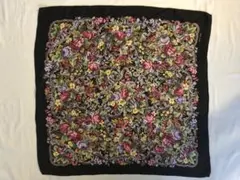 1743◆Pierre Cardin(ピエールカルダン)花柄シルクスカーフ