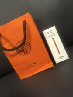HERMESエルメス　プランエア（化粧下地）プレゼントボックス未開封、紙袋つき HERMESエルメス プランエア（化粧下地）プレゼントボックス未開封
