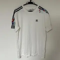 adidas 刺繍入りホワイトTシャツ M