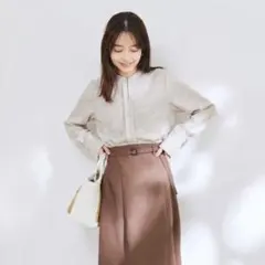 OPAQUE.CLIP タックスリーブ スキッパーブラウス ベージュのサムネイル