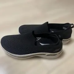 SKECHERS スリッポンスニーカー ブラック　23.5