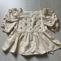 新品未使用　lily brown トップス