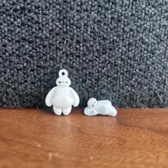 ベイマックス　びっくらたまご　バスボム　フィギュア　2個