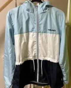 フード付きクロップドジャケット 水色・白・黒