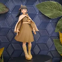 鬼滅の刃　カナヲフィギュア 茶色