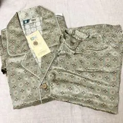 Item thumbnail for item 4b230afa-ab80-4ac7-8a85-26c7ddf5c1fc