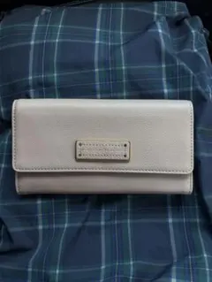 MARC BY MARC JACOBS 長財布 ベージュのサムネイル