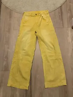 カジュアルパンツ デニム　黄色