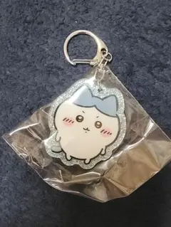 ア…うん…様検討中　ちいかわラメアクリルキーホルダー5　ハチワレ