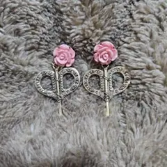 ハート型ピアス ピンクのバラ付きローゼンメイデン