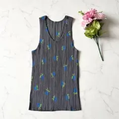 イッセイミヤケ　プリーツプリーズ　ノースリーブ イッセイミヤケ プリーツプリーズ ノースリーブ - メルカリ