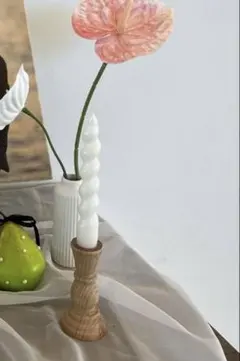 ホワイトツイストキャンドルと木製ホルダーセット