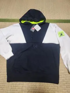 新品未使用タグ付き　HELLY HANSEN　 メンズ　プルオーバーパーカー　Ｓ