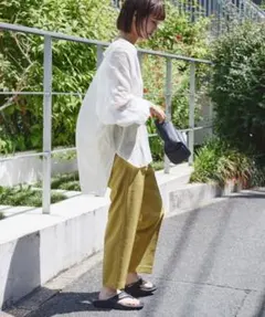 UNITED ARROWS conte ヘンプバックスリットギャザーシャツリネン