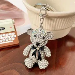 超人気新品★クマさん(銀色)★リボン(黒)★キーホルダー★バッグチャーム