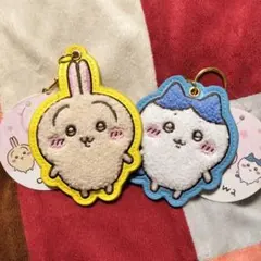 ⭐２点セット⭐もこもこサガラ刺繍キーホルダー⭐うさぎ⭐ハチワレ⭐