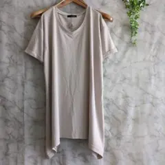 O-44 ベージュ Vネック 半袖Tシャツ美品チュニックのサムネイル
