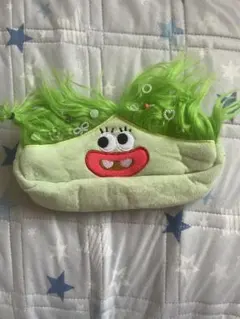 緑色の髪のペンケース